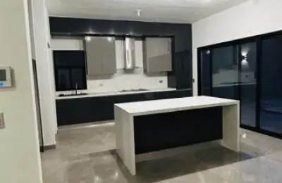 Casa en Venta Col. Anahuac, San Nicolás de Los Garza N. L.